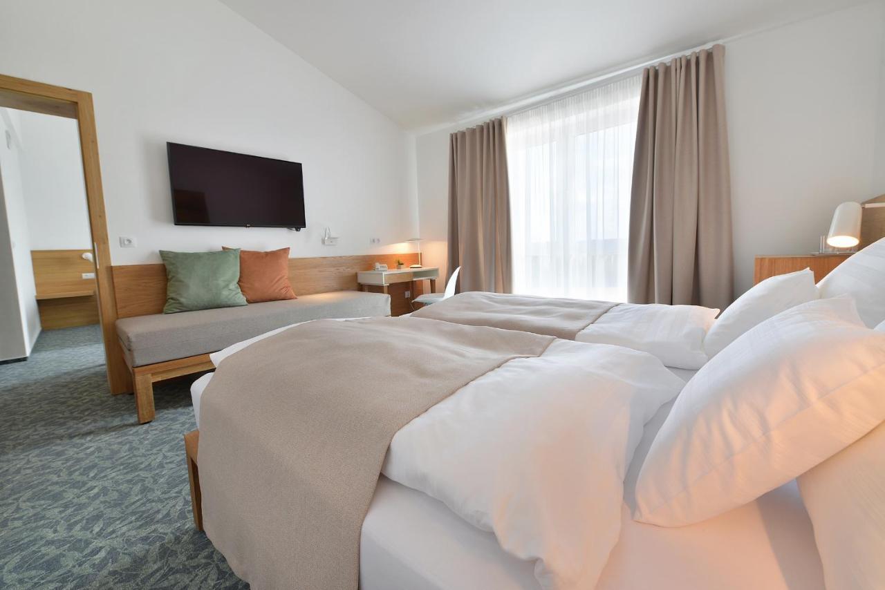 Wellness Hotel Happy Star Hnanice  Εξωτερικό φωτογραφία