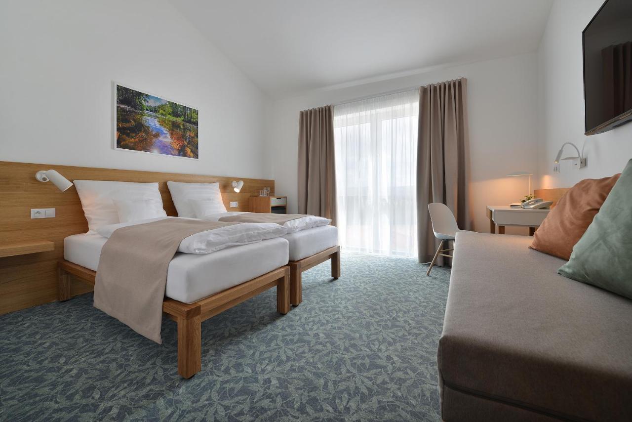 Wellness Hotel Happy Star Hnanice  Εξωτερικό φωτογραφία