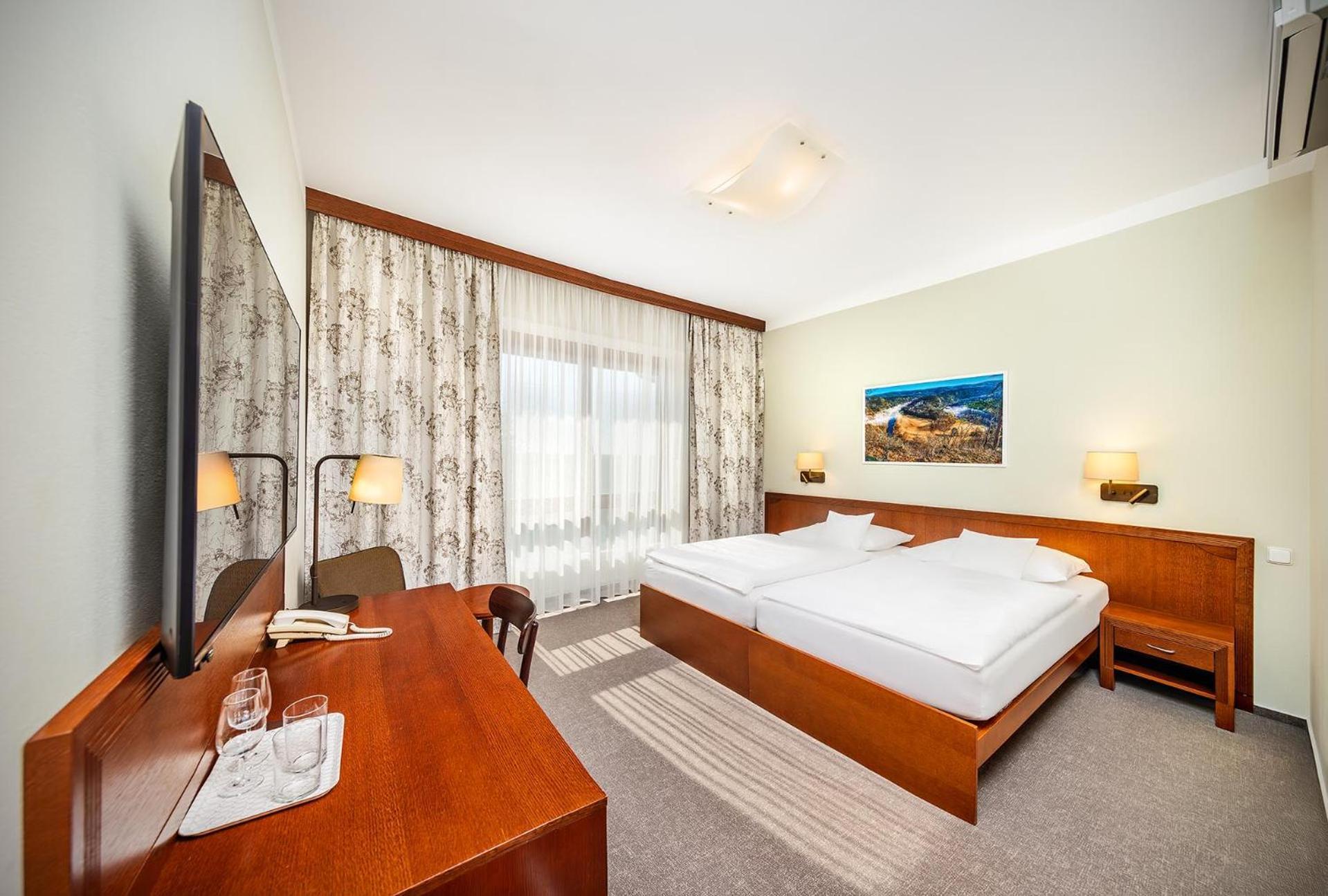Wellness Hotel Happy Star Hnanice  Εξωτερικό φωτογραφία
