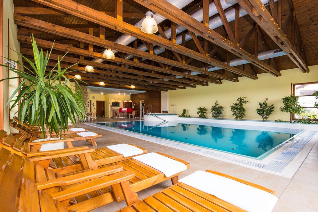 Wellness Hotel Happy Star Hnanice  Εξωτερικό φωτογραφία