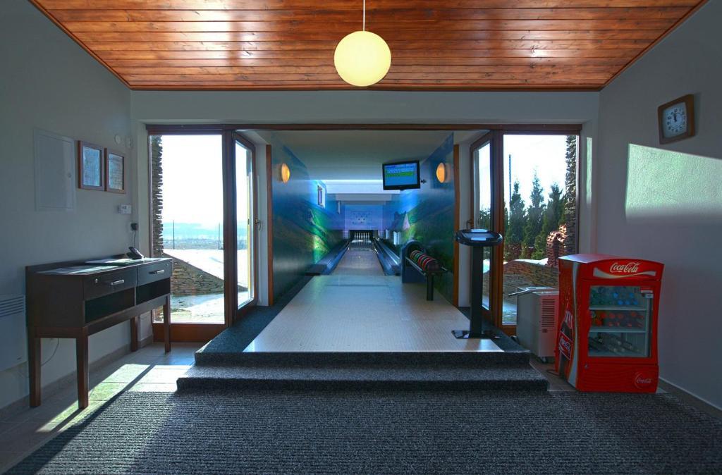 Wellness Hotel Happy Star Hnanice  Εξωτερικό φωτογραφία
