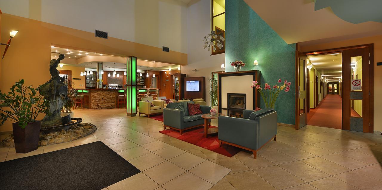 Wellness Hotel Happy Star Hnanice  Εξωτερικό φωτογραφία